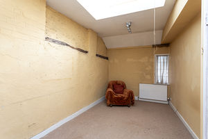 Photo 16- click for photo gallery
